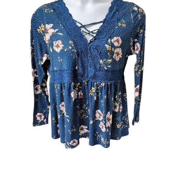 TORRID Women's Multi- Color Blue Floral Lace Poka- dot Babydoll Top Size 10 - Picture 2 of 12